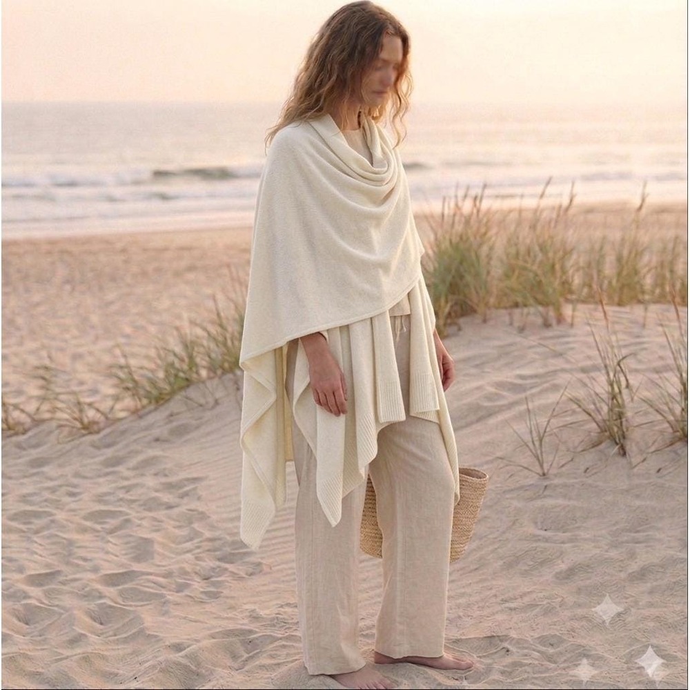 New Peruvian Soul Alpaca Ruana Ivory Knit Shawl Wrap Cape with Horn Toggle Pin